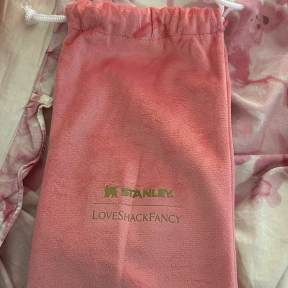 Loveshackfancy x Stanley 20 oz tumblr - Picture 9 of 11